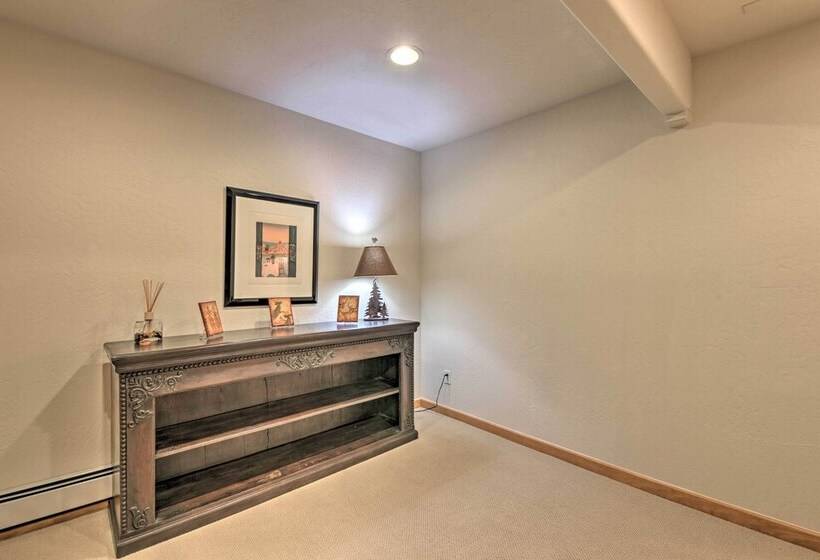 Grand Angel Fire Retreat W/ Hot Tub & Fire Pit!