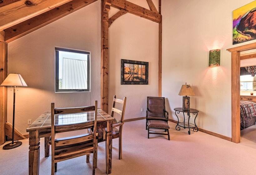 Grand Angel Fire Retreat W/ Hot Tub & Fire Pit!