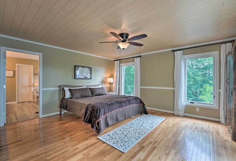 Grand Pisgah Forest Home On Secluded 5 Acres!