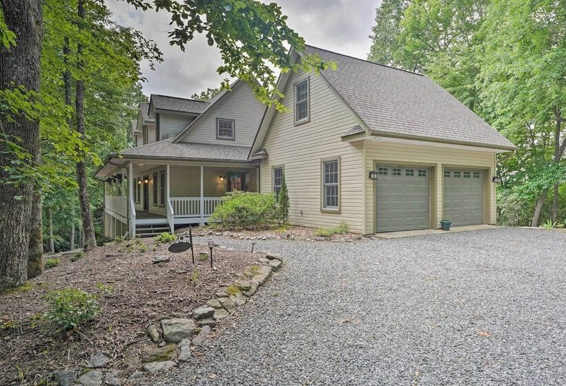 Grand Pisgah Forest Home On Secluded 5 Acres!