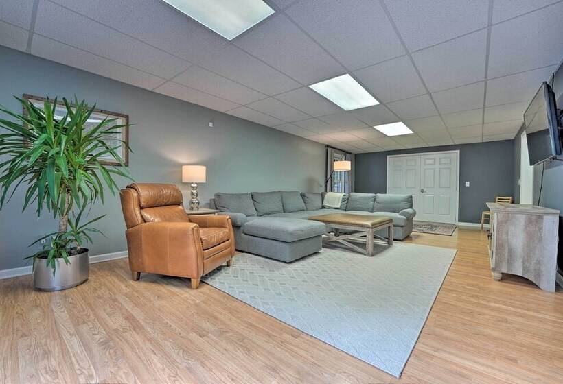 Grand Pisgah Forest Home On Secluded 5 Acres!