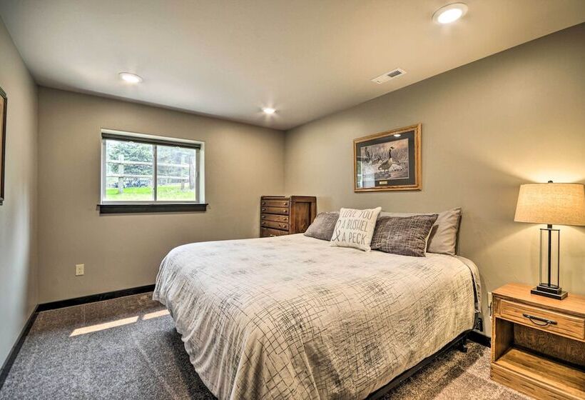 Grand Slam Ranch:  Hike & Fly Fish On Site!