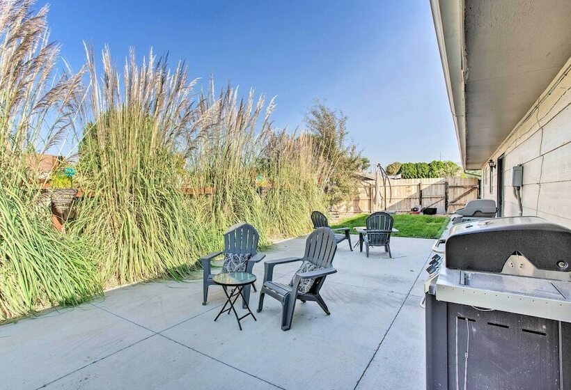 Grand Valley Home W/ Fire Pit   Peach Pad B!