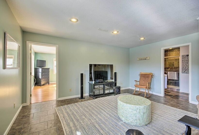 Gravois Mills Home: Boating Vacation!