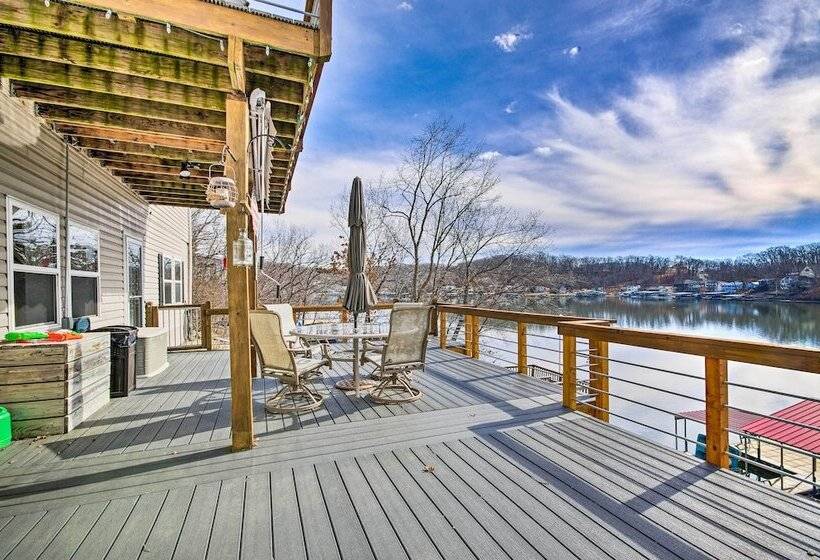 Gravois Mills Home: Boating Vacation!