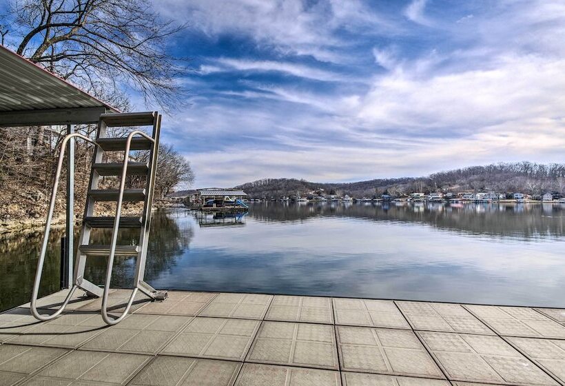 Gravois Mills Home: Boating Vacation!