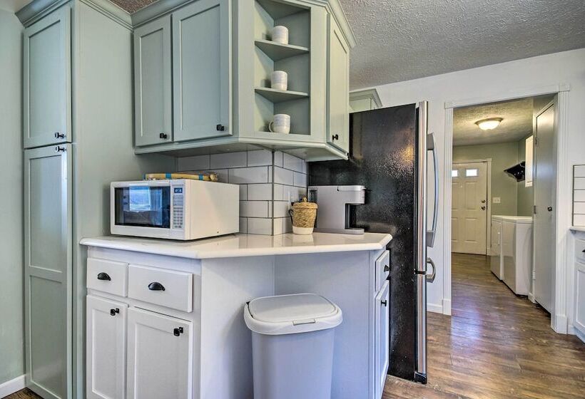 Gravois Mills Home: Boating Vacation!