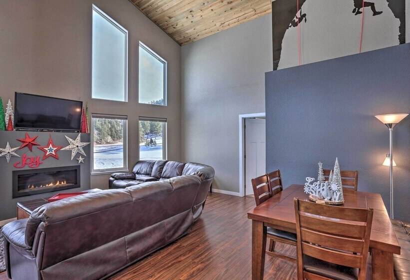 Hakuna Matata Cabin    11 Mi To Mt Rushmore!