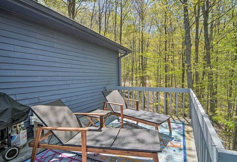 Resort Style Harbor Springs Home Near Ski Resort!
