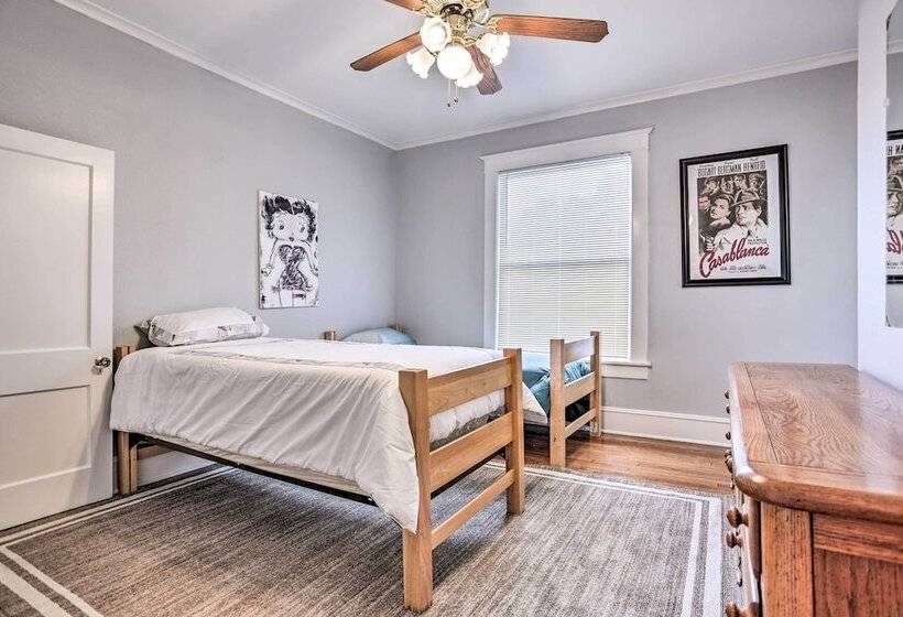 Haunted Shreveport Home ~ 3 Mi To Downtown Fun!