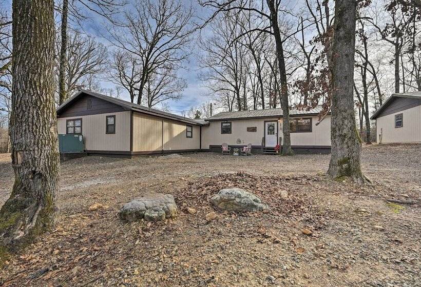 Hidden Oaks  Broken Bow Vacation Rental, Pets Ok!