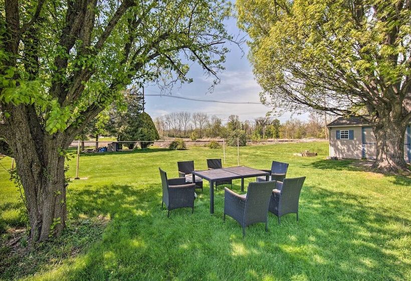 Hideaway In Hershey By The Railroad W/ Backyard!