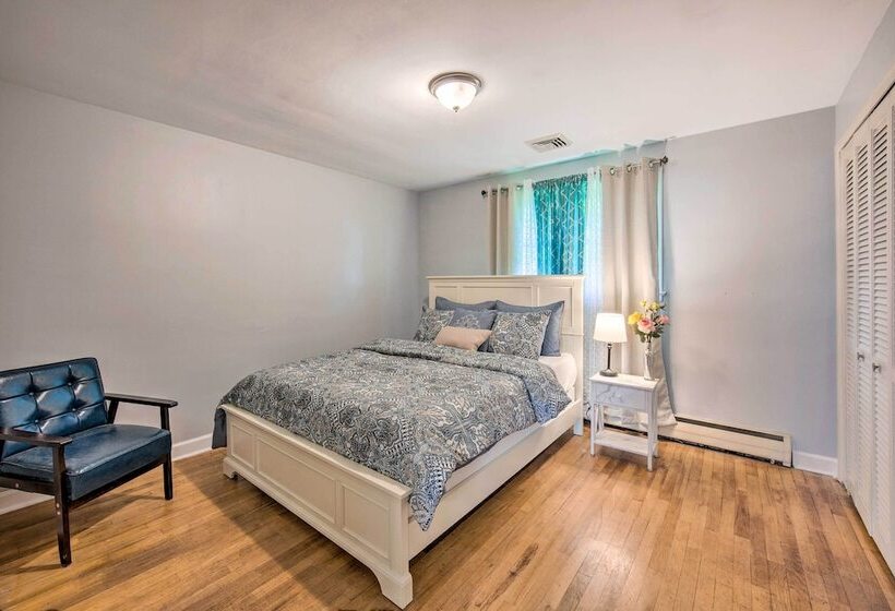 Hideaway In Hershey By The Railroad W/ Backyard!