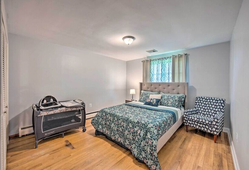 Hideaway In Hershey By The Railroad W/ Backyard!