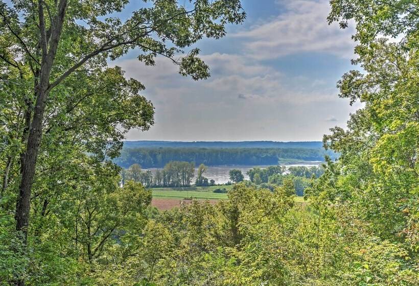 Hillside Cabin On 43 Acres W/ Private Lake & View!