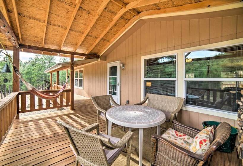 Hilltop Hideout  W/ Peaceful Mountain Views