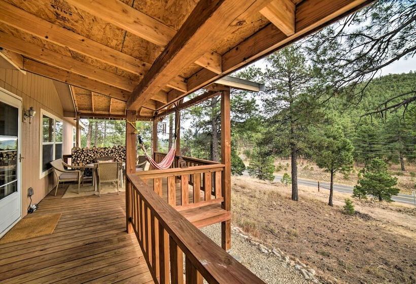 Hilltop Hideout  W/ Peaceful Mountain Views