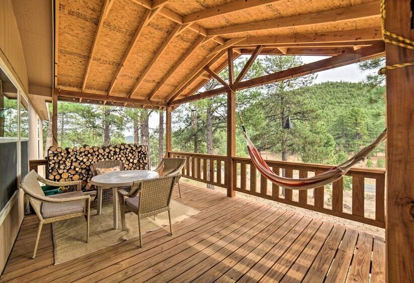 Hilltop Hideout  W/ Peaceful Mountain Views