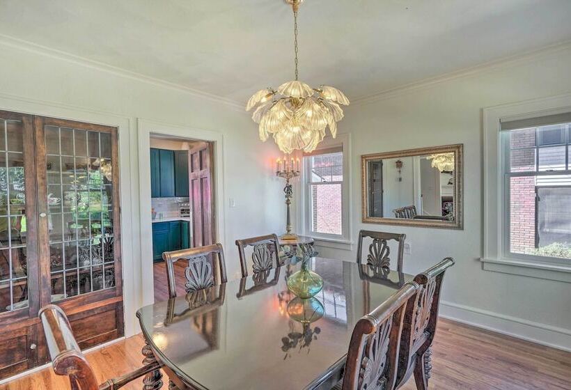 Historic Illinois Home Near Mississippi River