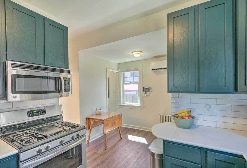 Historic Illinois Home Near Mississippi River