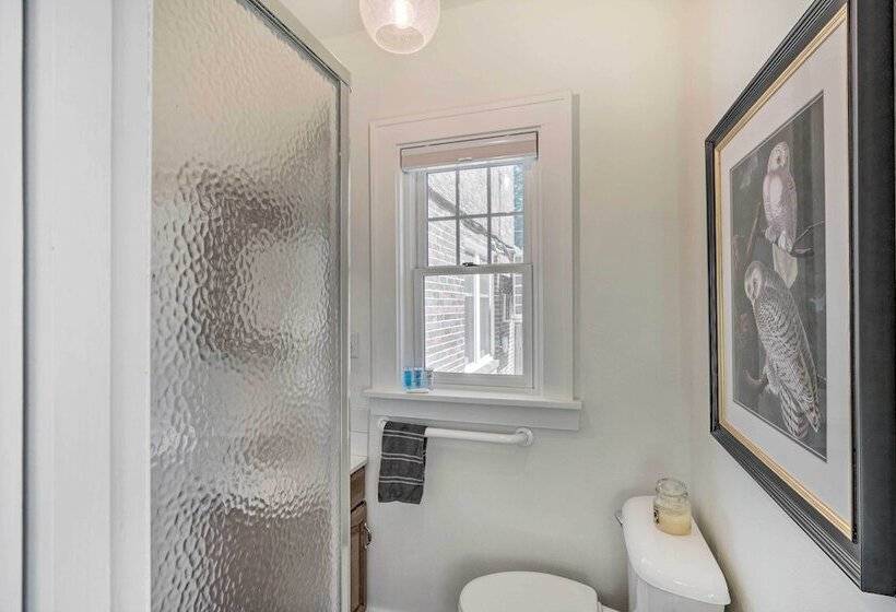 Historic Illinois Home Near Mississippi River