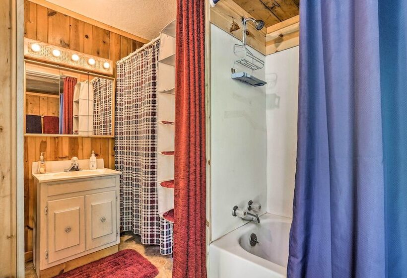 Historic Keystone Cabin Near Mount Rushmore!