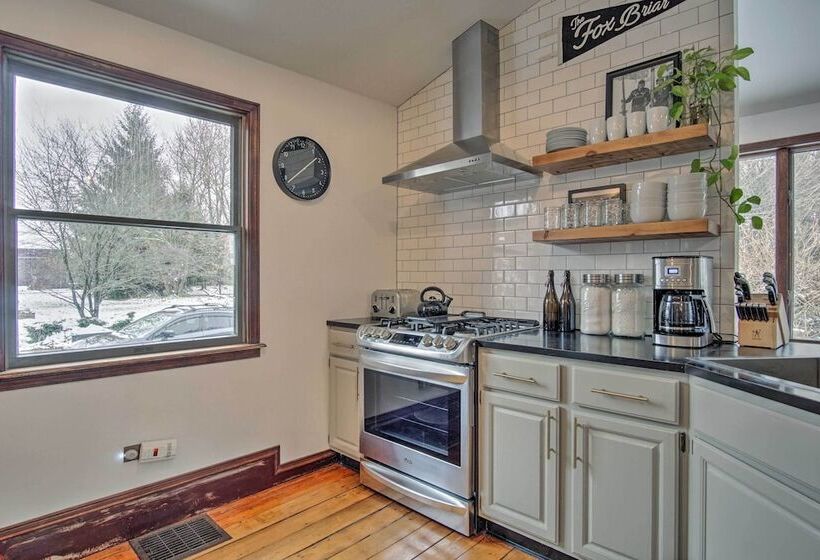 Historic Michigan Farmhouse W/ Grill & Fire Pit!