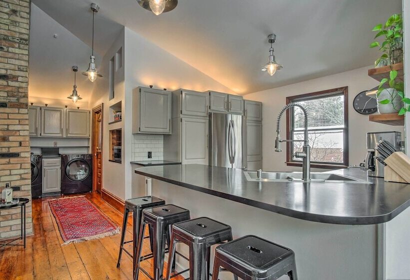 Historic Michigan Farmhouse W/ Grill & Fire Pit!