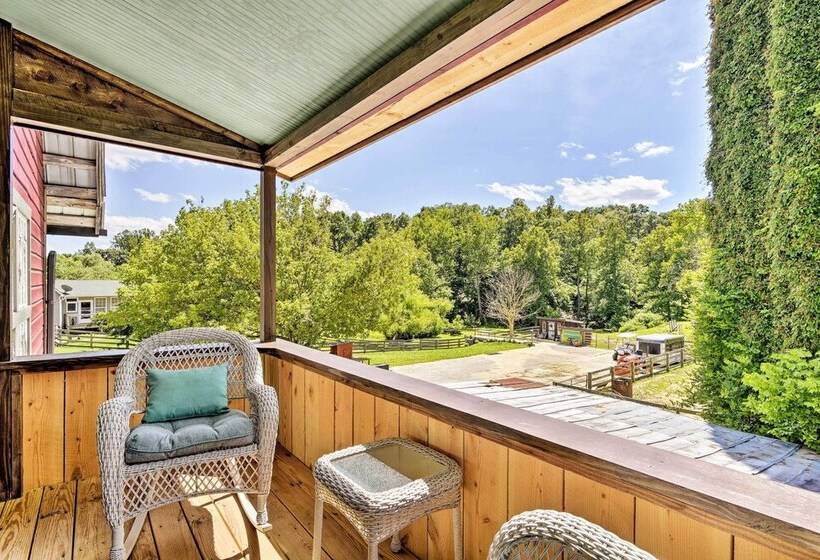 Historic Winston Salem Guest Barn On Farm!