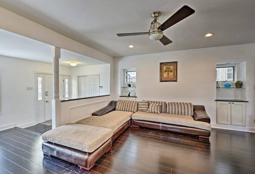 Home W/water Views, 1 Mi To Boardwalk/casinos