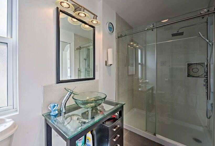 Home W/water Views, 1 Mi To Boardwalk/casinos