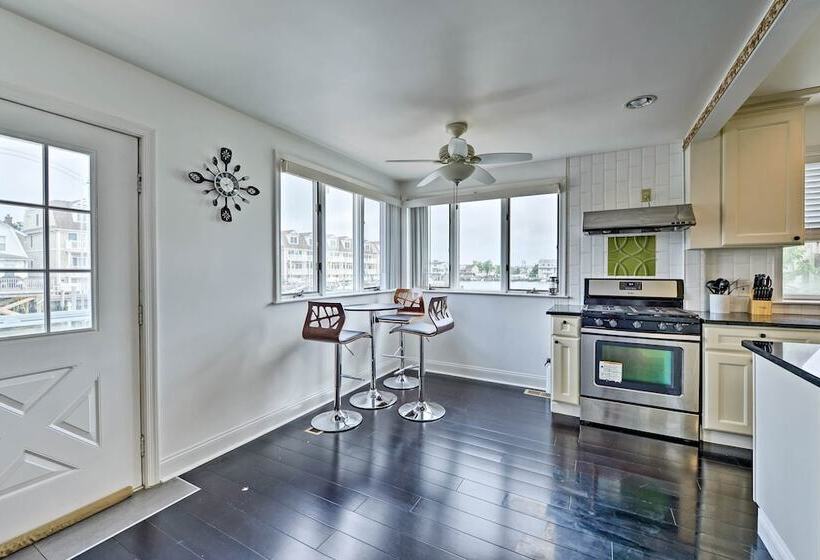 Home W/water Views, 1 Mi To Boardwalk/casinos