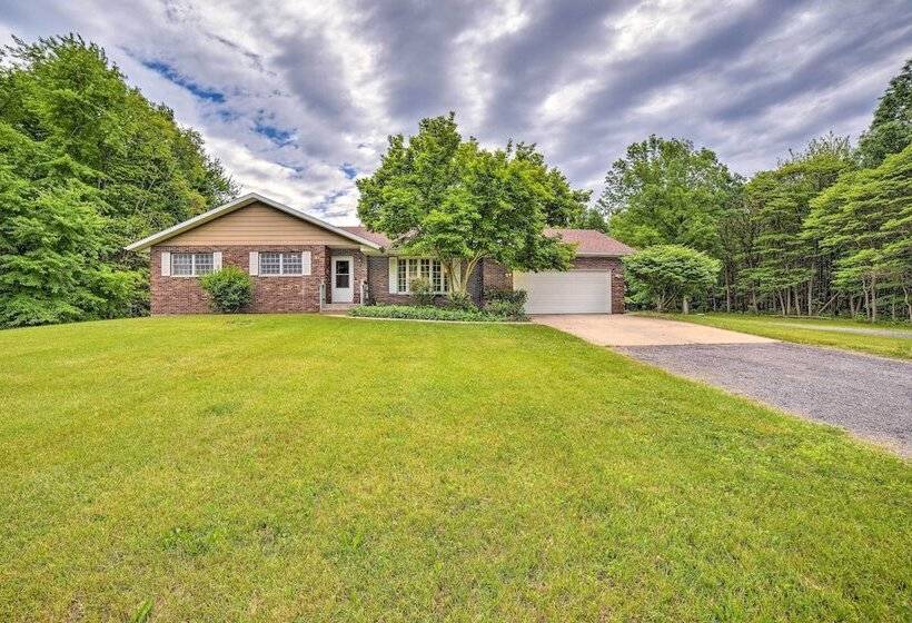 Indiana Countryside Retreat On 37 Acre Land!