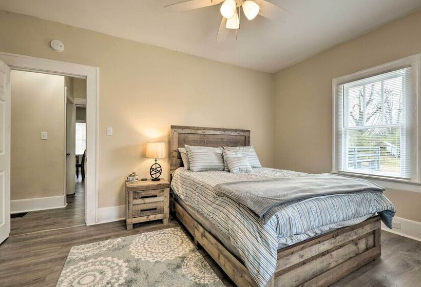 Inviting Home, 1 Mi To High Point University!