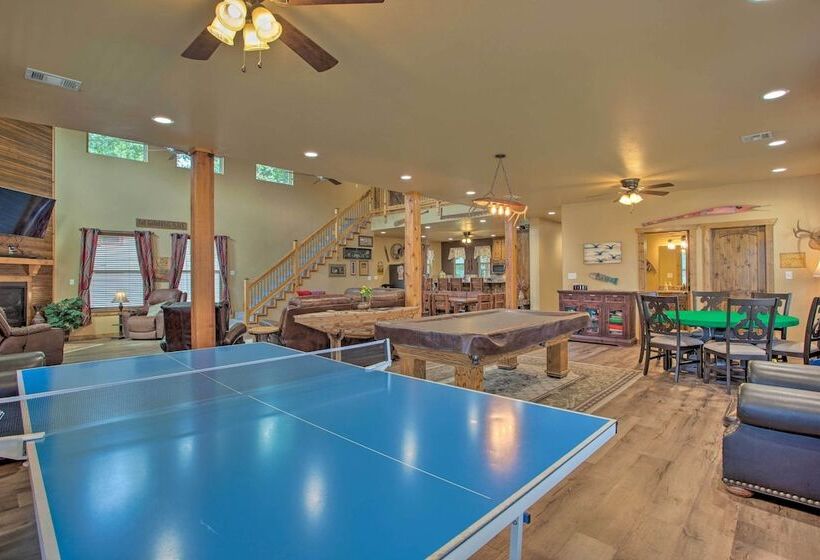 Kingston Home W/ Pickleball: Steps To Lake Texoma!