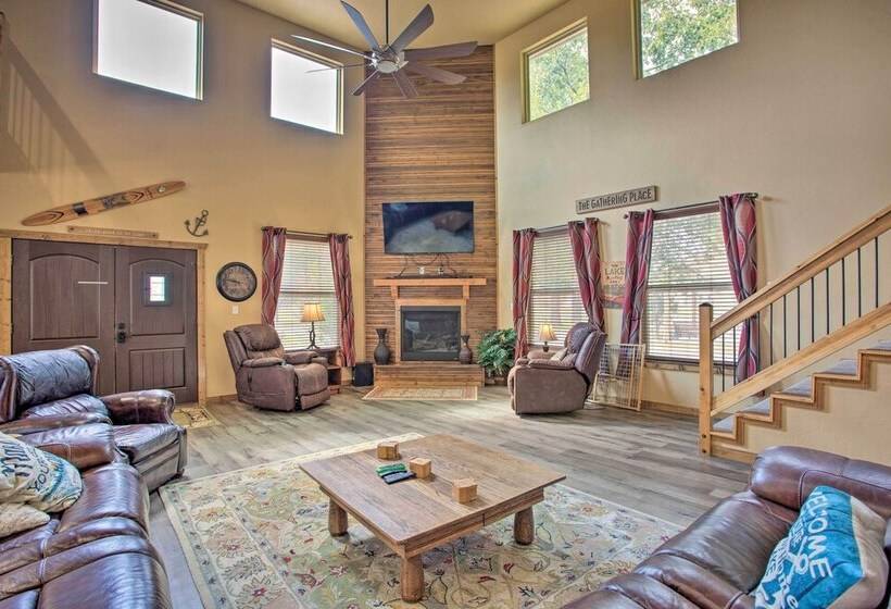 Kingston Home W/ Pickleball: Steps To Lake Texoma!