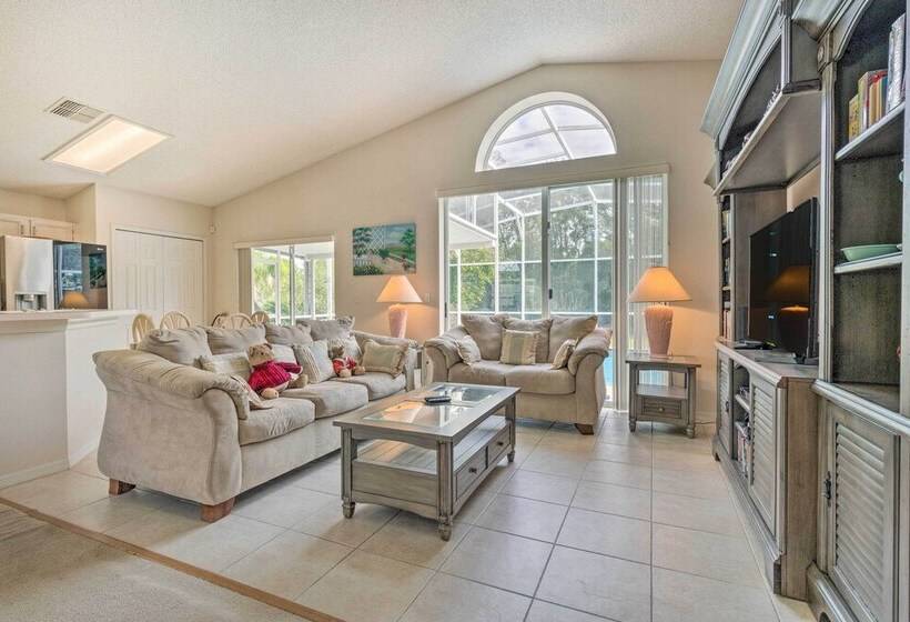 < 5 Mi To Disney Parks: Spacious Home W/ Lanai