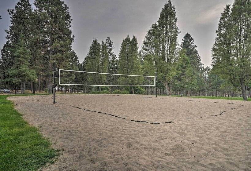 Klamath Falls Home W/ Resort Amenities!