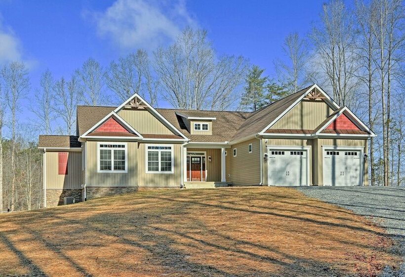Lake Anna Home W/ Dock & Private Shoreline!