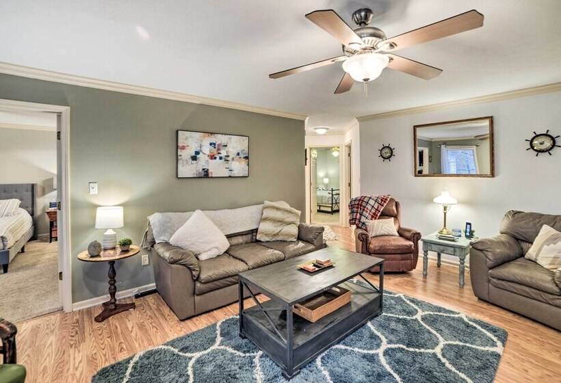 Lake Barkley Home With Fire Pit & Private Dock!