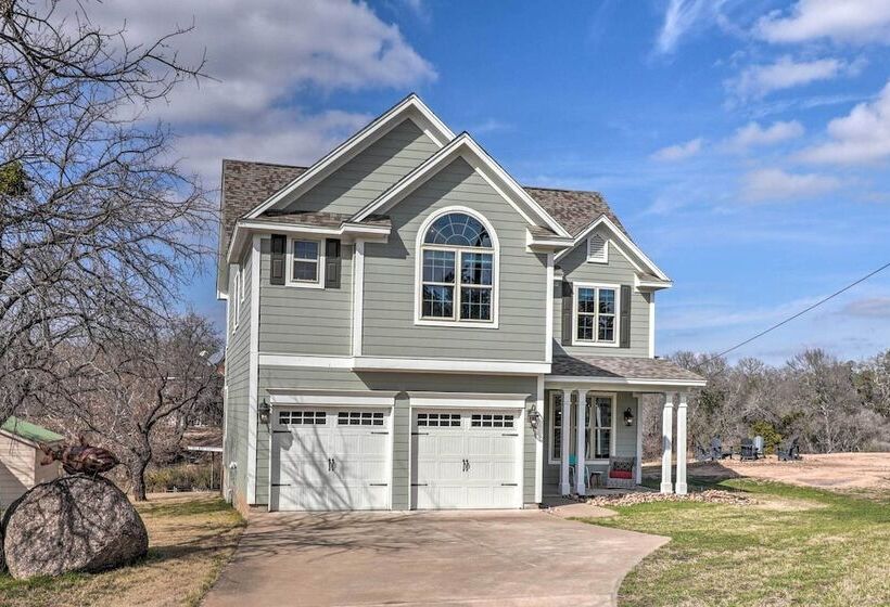 Lake Lbj Waterfront Vacation Rental!