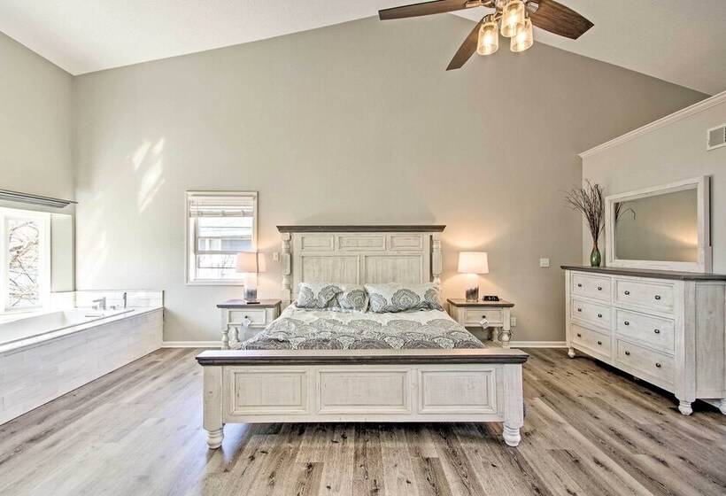 Boat Dock + Scenic Decks: Lake Of The Ozarks Gem