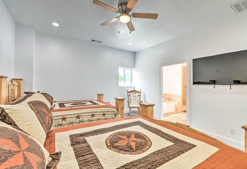 Lakefront Wichita Falls Home W/ Pool & Hot Tub