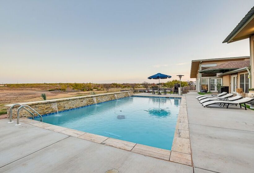 Lakefront Wichita Falls Home W/ Pool & Hot Tub