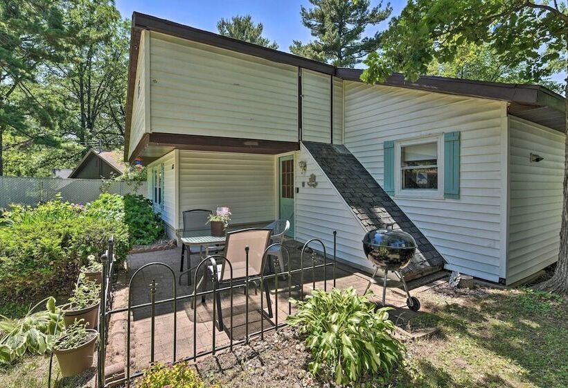 Lakefront Family Retreat W/ Private Dock!