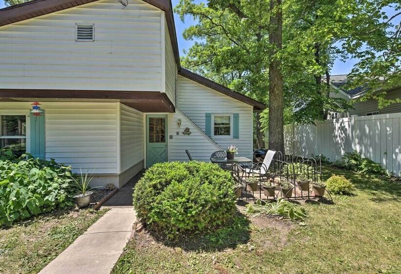 Lakefront Family Retreat W/ Private Dock!