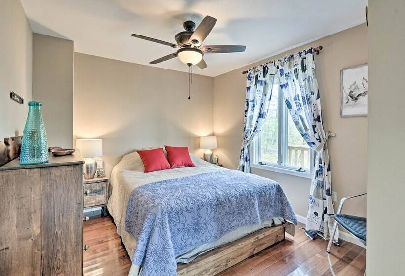 Hickeys Hideaway Walk To Lake, Near Somerset