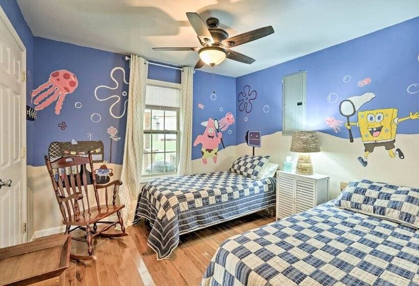 Hickeys Hideaway Walk To Lake, Near Somerset