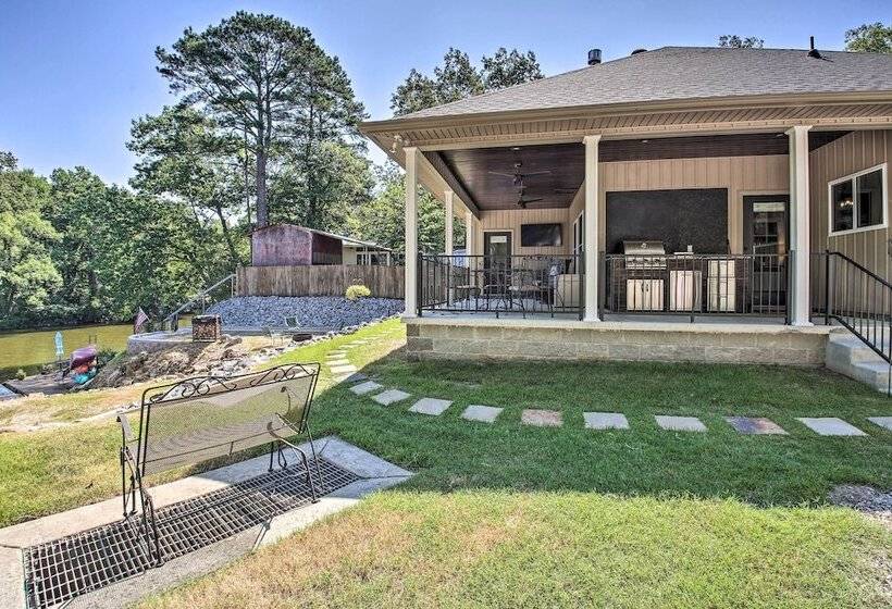 Lakefront Hot Springs Retreat W/ Deck & Grill