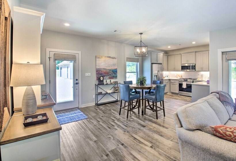 Lakefront Hot Springs Retreat W/ Deck & Grill